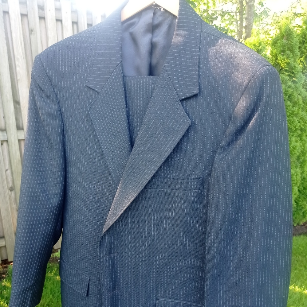 Mens oakton classic suit